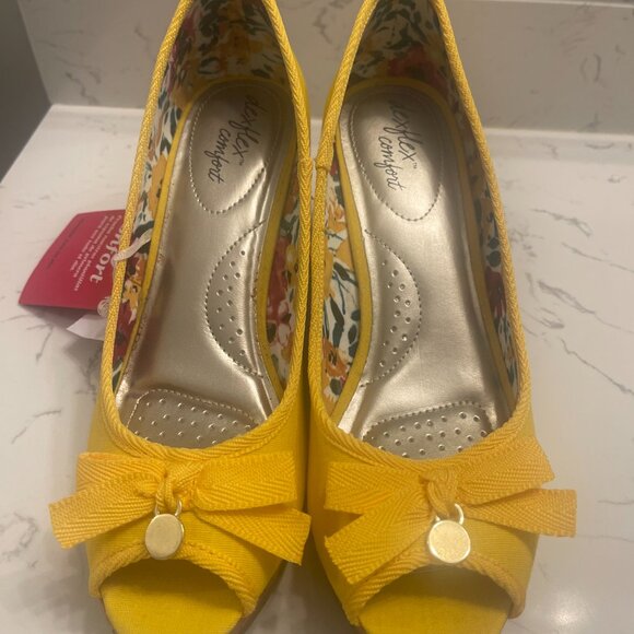 Yellow Peep-toe Wedge - Picture 1 of 4